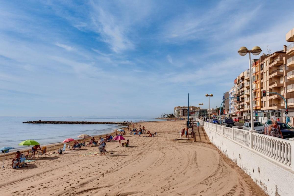 Nice Apartment With Terrace On The Los Locos Beach Torrevieja Ngoại thất bức ảnh
