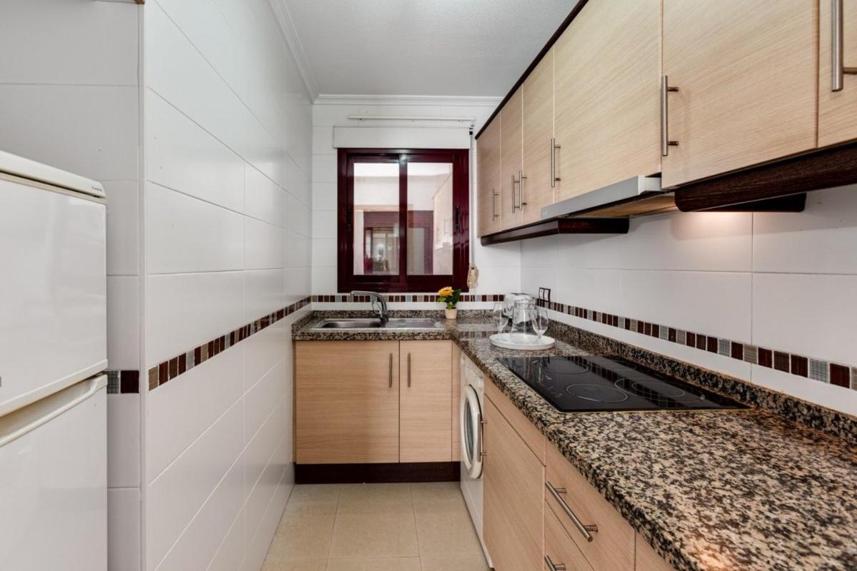 Nice Apartment With Terrace On The Los Locos Beach Torrevieja Ngoại thất bức ảnh