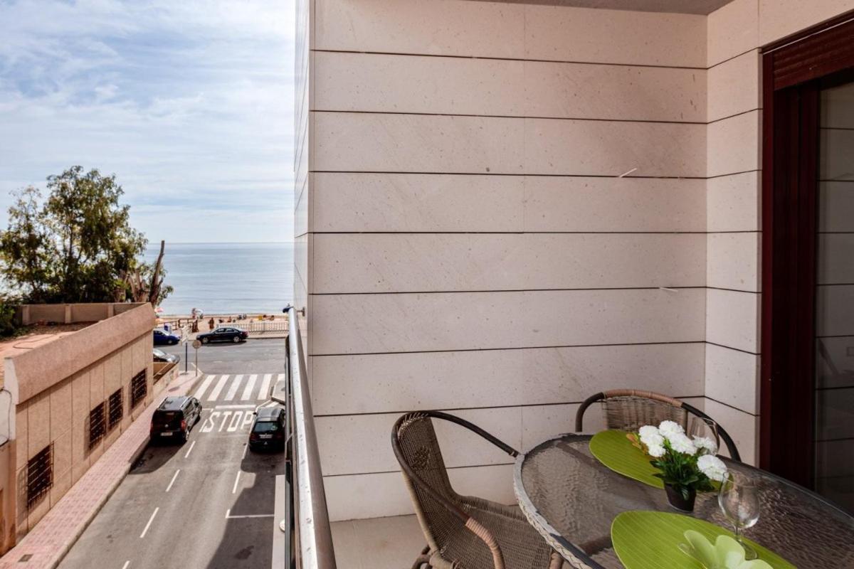 Nice Apartment With Terrace On The Los Locos Beach Torrevieja Ngoại thất bức ảnh